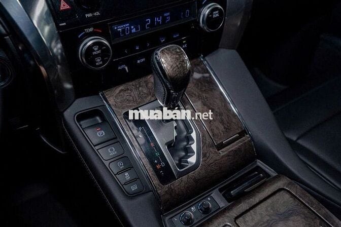 Toyota Alphard Executive Lounge Cao Cấp 2019
