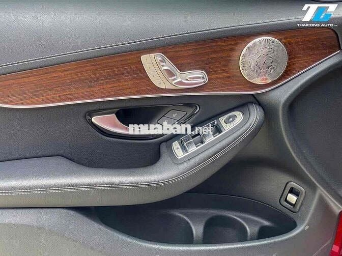 Mercedes GLC200 4Matic bản V1 sx2022 đi 34k km