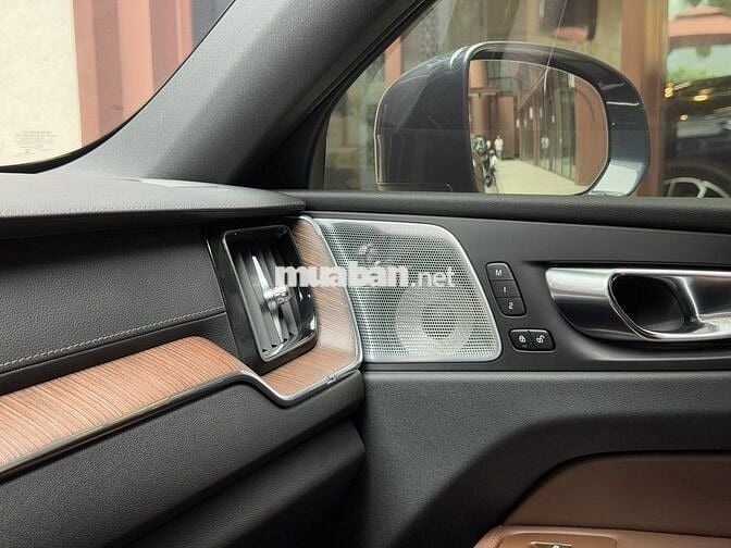 Volvo XC60 SX2022, Model2023, B6 52.000km Xanh