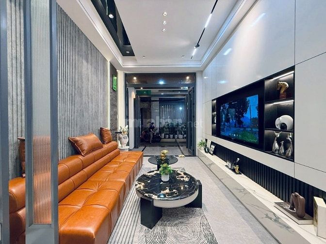 TRƯNG NỮ VƯƠNG –NHÀ 3 TẦNG - 2 MẶT KIỆT THOÁNG