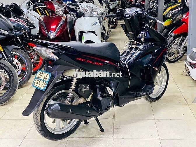 HONDA AIRBLADE 125 ĐEN NHÁM ĐỜI CHÓT BIỂN HÀ NỘI
