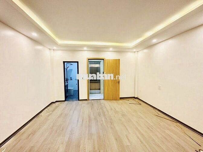 NGÕ 28 PHỐ TỨ LIÊN - THANG MÁY - GẦN TÂY HỒ - GẦN TRUNG TÂM-THUẬN TIỆN