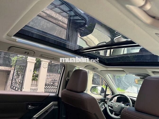 Toyota Innova Cross HEV 2.0 CVT 2025