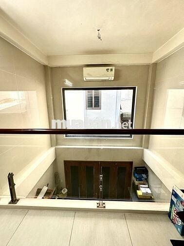 NGÕ 35 ĐẶNG THAI MAI - TÂY HỒ - YÊN TĨNH -THUẬN TIỆN CÁC PHỐ TRUNG TÂM