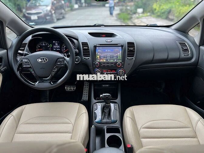 Kia Cerato 1.6 AT sedan 2017 mới 59.000 km quá đẹp