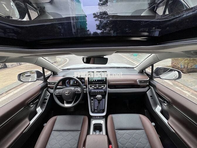 Toyota Innova Cross HEV 2.0 CVT 2025