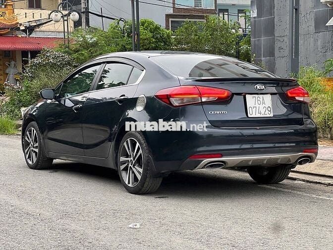 Kia Cerato 1.6 AT sedan 2017 mới 59.000 km quá đẹp