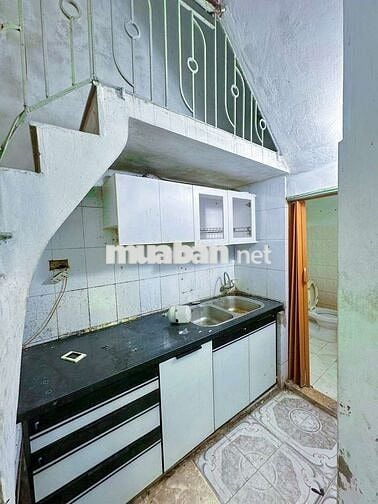 Chính chủ bán nhà ngõ Văn Chương, diện tích 27m2, 3 tầng, giá 6,7 tỷ