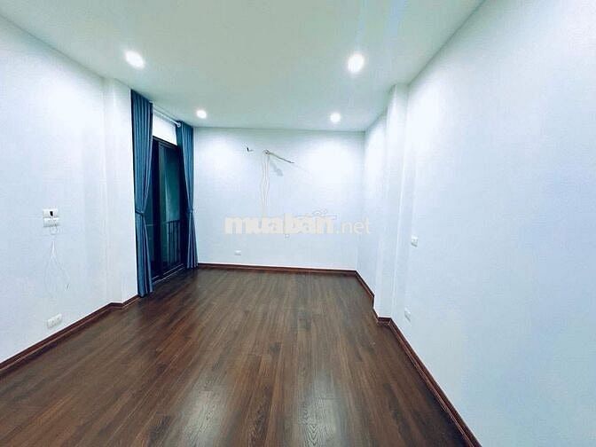 GẦN HỒ TÂY - 6 TẦNG THANG MÁY - 2 THOÁNG TRƯỚC SAU - ĐẦY ĐỦ CÔNG NĂNG