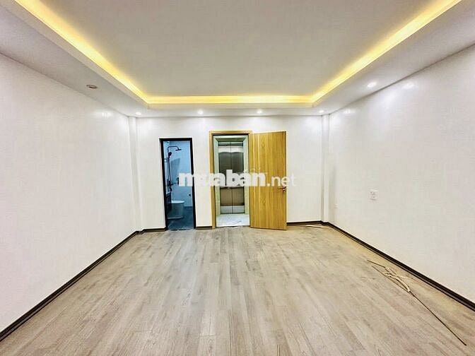 NGÕ 28 PHỐ TỨ LIÊN - THANG MÁY - GẦN TÂY HỒ - GẦN TRUNG TÂM-THUẬN TIỆN