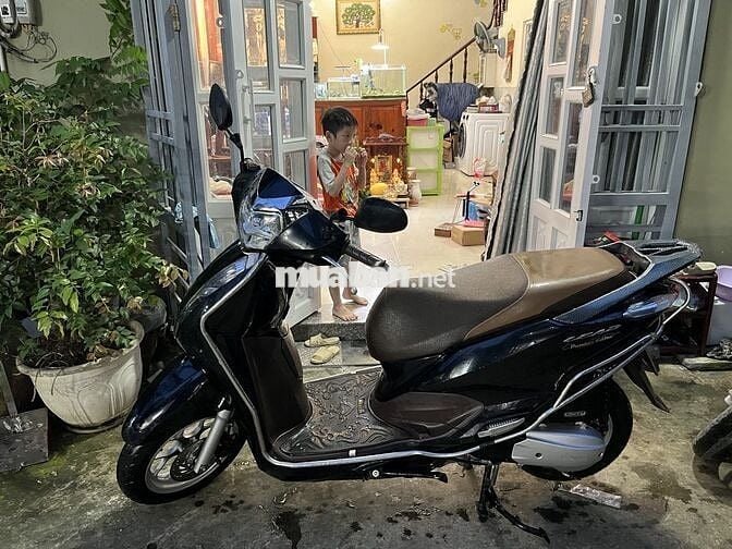 Xe tay ga Lead, đời 2020, xe màu xanh đen