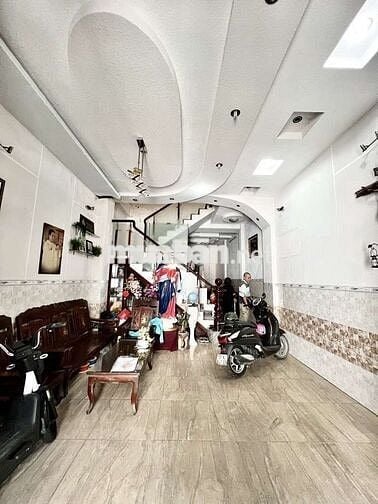 BÁN NHÀ HXH, NHÀ NGANG 4.5M CHỦ XÂY 3TẦNG, KHU AN NINH GẦN AEON MALL