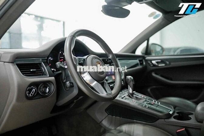 Porsche Macan 2018 up form 2020 wrap trắng 52k km