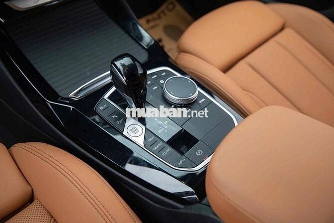 BMW X3 sDrive20i M Sport sx2024 đi 17k km xanh nâu