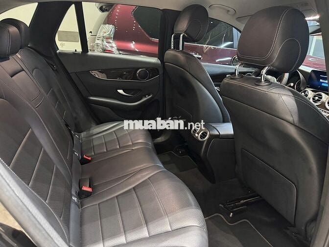 Mercedes Benz GLC 2022 200 4Matic - 59000 km