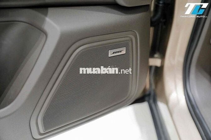 Porsche Macan 2018 up form 2020 wrap trắng 52k km