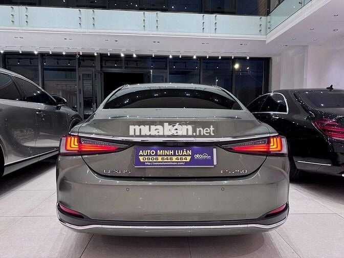 Lexus ES 250 2021  - 29000 km
