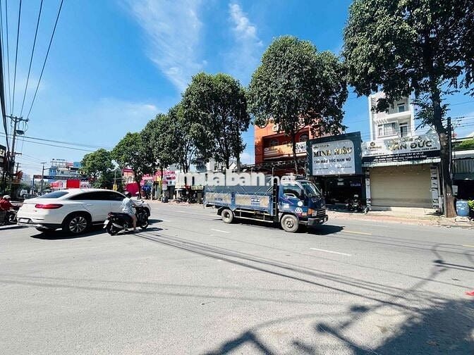 MẶT TIỀN HOÀN CÔNG 3 lầu 1 trệt đường Hai Bà Trưng PĐông Hoà