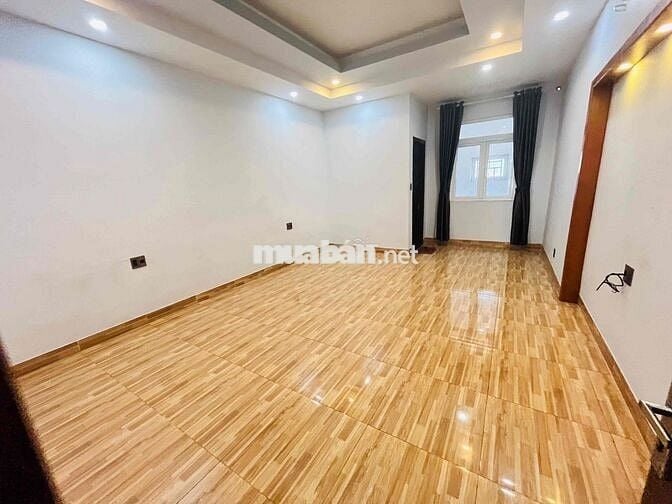 MẶT TIỀN HOÀN CÔNG 3 lầu 1 trệt đường Hai Bà Trưng PĐông Hoà