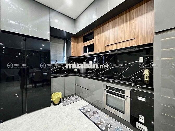 CĂN HỘ LUXURY FULL NỘI THẤT CỬA SỔ THOÁNG NGAY PHAN VĂN HÂN KẾ QUẬN 1