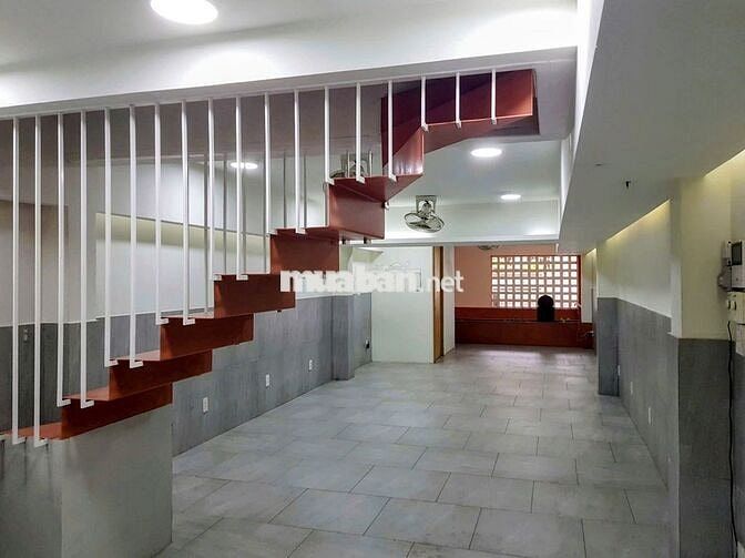 Bán nhà 5 tầng đẹp, hẻm oto tránh Thích Quảng Đức, trung tâm Phú Nhuận