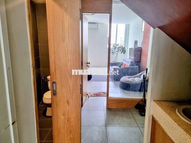 Bán nhà 5 tầng đẹp, hẻm oto tránh Thích Quảng Đức, trung tâm Phú Nhuận