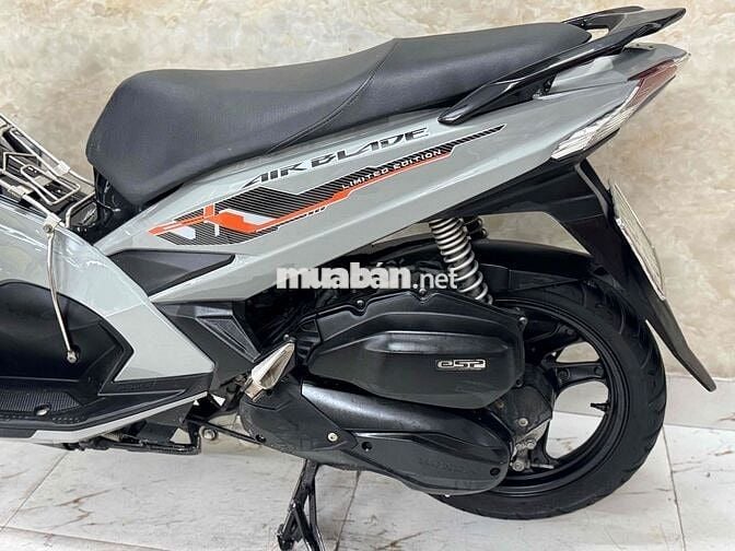 AB 125 khoá ga đời 2018 xám xi măng 43K1-400.00