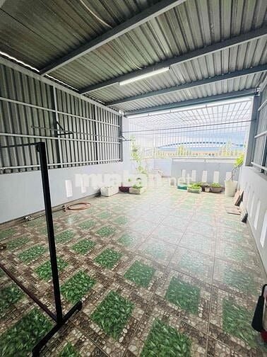 MẶT TIỀN HOÀN CÔNG 3 lầu 1 trệt đường Hai Bà Trưng PĐông Hoà