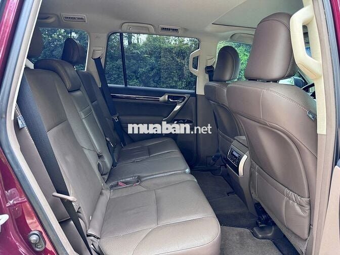 Lexus GX 460 Model 2016 - 68000 km