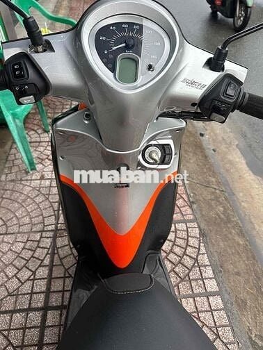 chính chủ mua mới dang sử dụng đang boc keo mới.