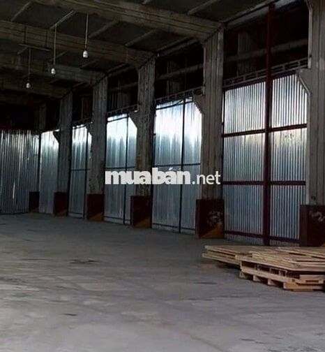 Thuê kho 1200m2 Quận 7 vách tường xây kiên cố làm nhà kho, nhà xưởng