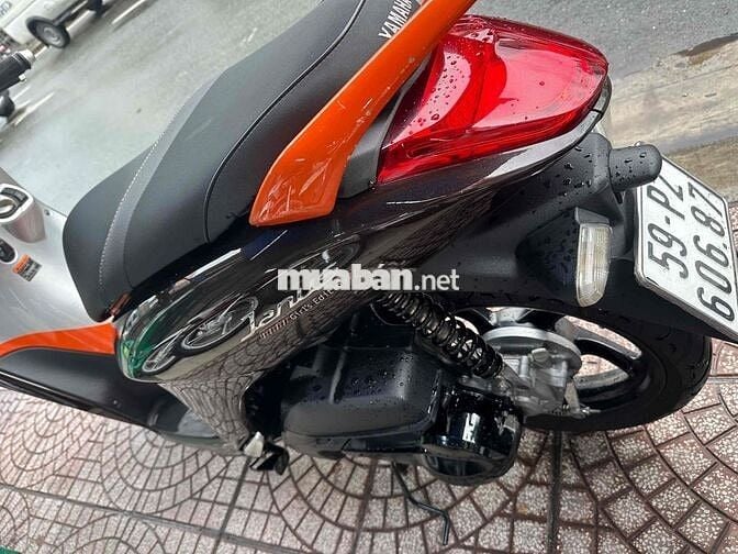 chính chủ mua mới dang sử dụng đang boc keo mới.