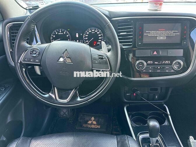 Mitsubishi Outlander 2.0CVT Premium 2019-71000km
