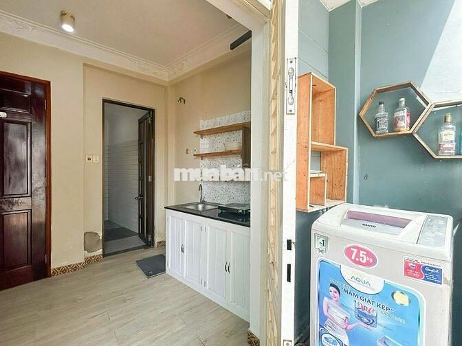 PHÒNG 40m2 FULL NỘI THẤT, BAN CÔNG LỚN Ở HOÀNG HOA THÁM, BÌNH THẠNH