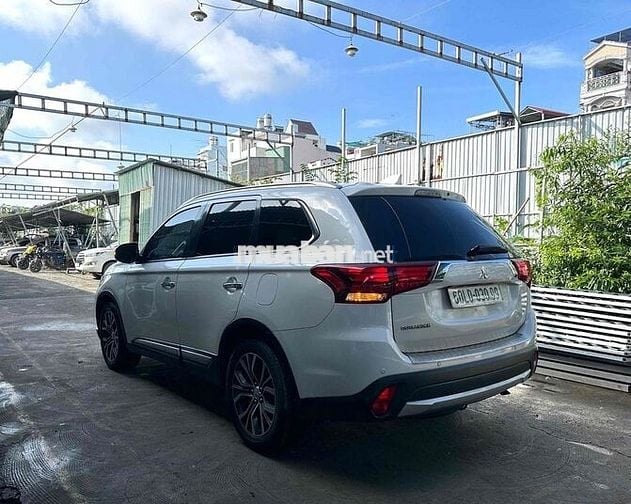 Mitsubishi Outlander 2.0CVT Premium 2019-71000km