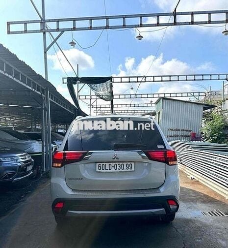 Mitsubishi Outlander 2.0CVT Premium 2019-71000km