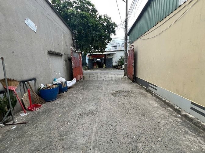 Kho, xưởng sát chợ Tân Hương, gần Aeon Tân Phú