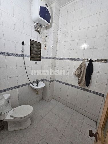 Cho thuê nhà Riêng 30m x 4T ở Gần Phố Bạch Mai - HBT