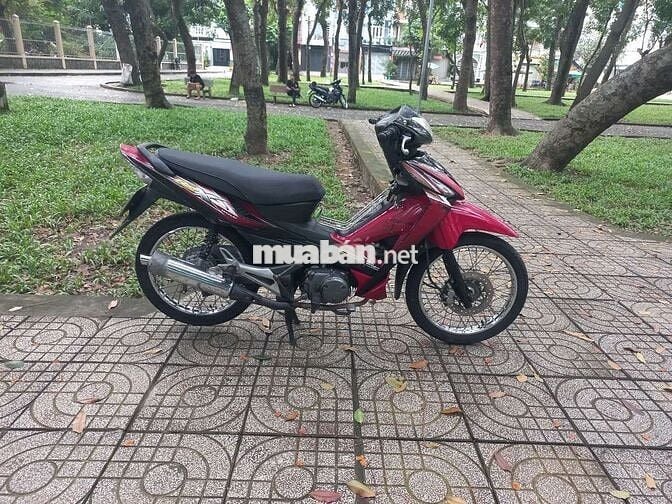 Ban xe nhu hinh RS100 xe zin