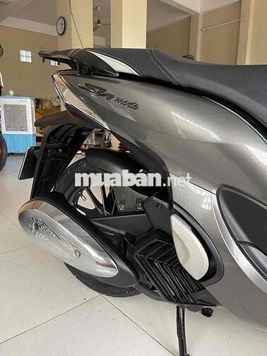 shmode 2023 . mẫu mới. lướt 6k .km . zin 100%