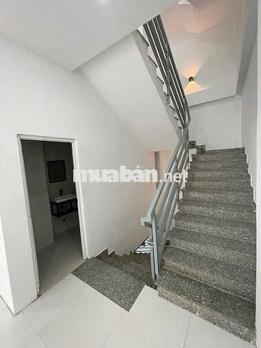 Bán đất tặng nhà 4 tầng 4x18 72m2 Hẻm xe hơi Tân Phú