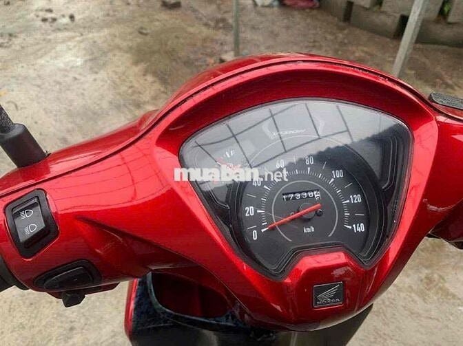 Bán gấp ,xe còn mứoi 90%