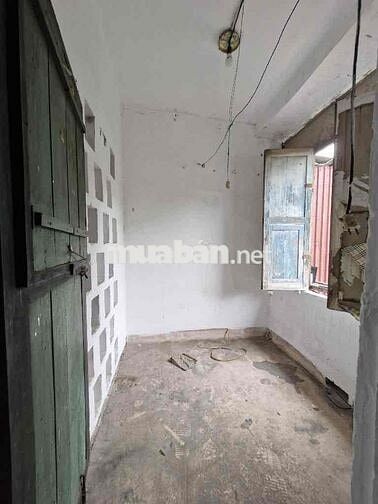 PHẢI NHANH MỚI CÒN - TẬP THỂ NGUYÊN BẢN SỔ 57m2 - 4,5 TỶ ( TL mạnh)