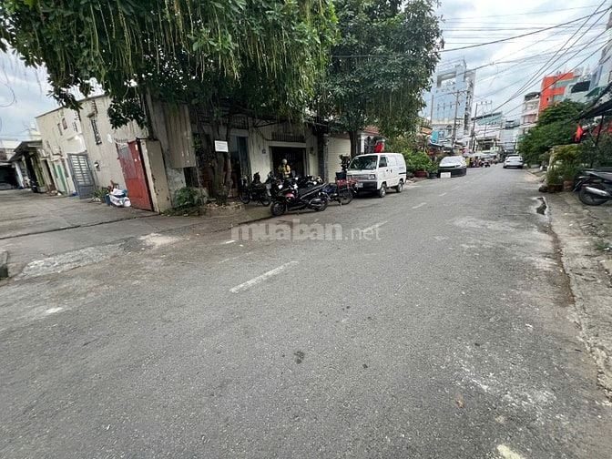 Kho, xưởng sát chợ Tân Hương, gần Aeon Tân Phú