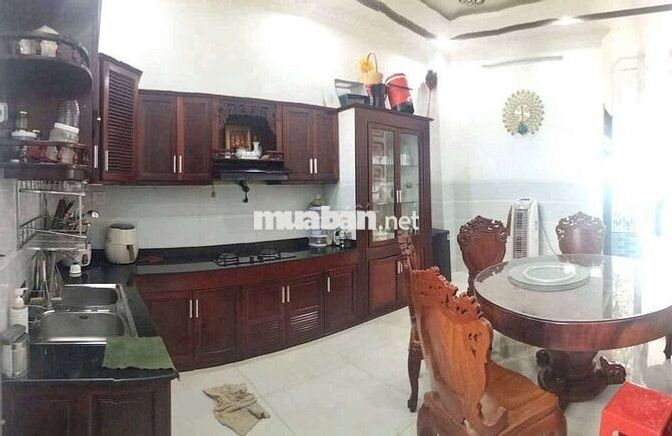 NHÀ 2 LẦU ĐÚC- KDC HƯNG PHÚ, TP CẦN THƠ