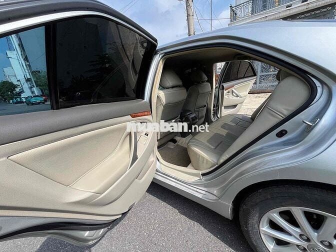 Toyota Camry 2009 - 110000 km