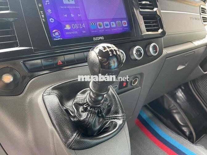 Ford Transit 2024 1 chủ từ đầu, full phụ kiện