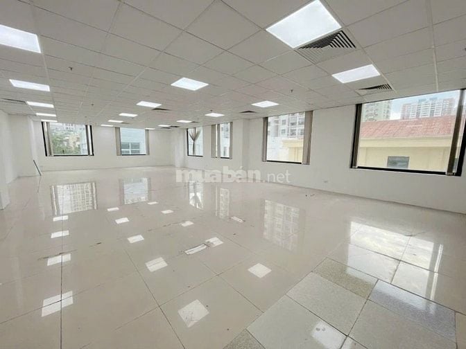 Chính chủ cho thuê nhà mặt phố Lạc Long Quân Diện tích 450m2 x 8tầng