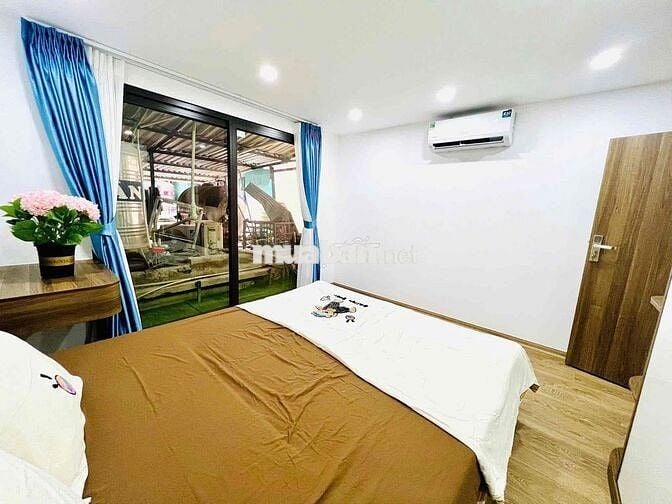 Lô góc Tập Thể phố Quỳnh Mqi nhà đẹp 2 thoáng oto đỗ thông 70m T2 giá