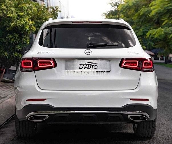 Mercedes GLC300 4Matic ĐKLĐ 2020 - Trắng Kem